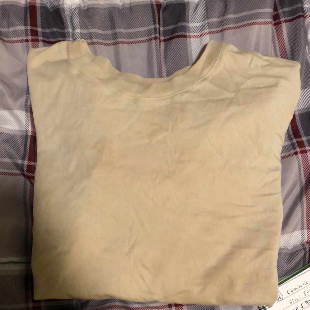 Beige Roundtree and York tshirt